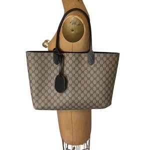 Gucci Women's Natural Turnaround Medium Reversible Leather Tote